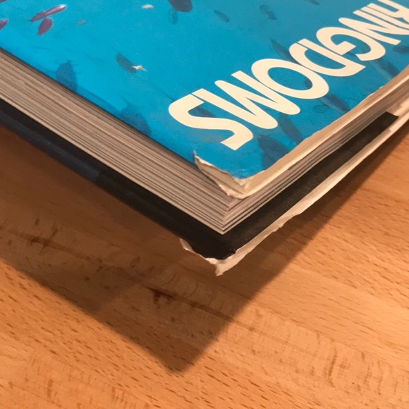 Coral Kingdoms book by Carl Roessler - Picture 5 of 6